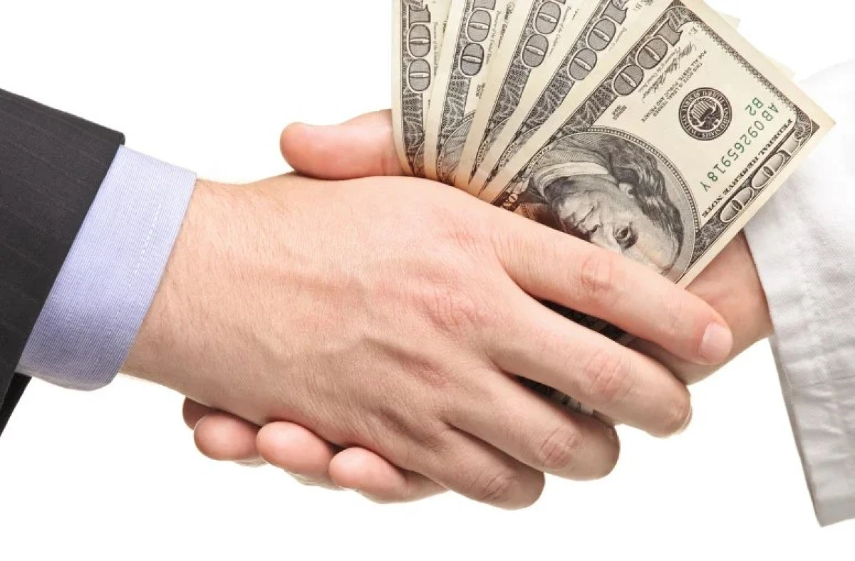 Buca&rsquo;daki r&uuml;şvet soruşturmasında 7 ş&uuml;pheli tutuklandı