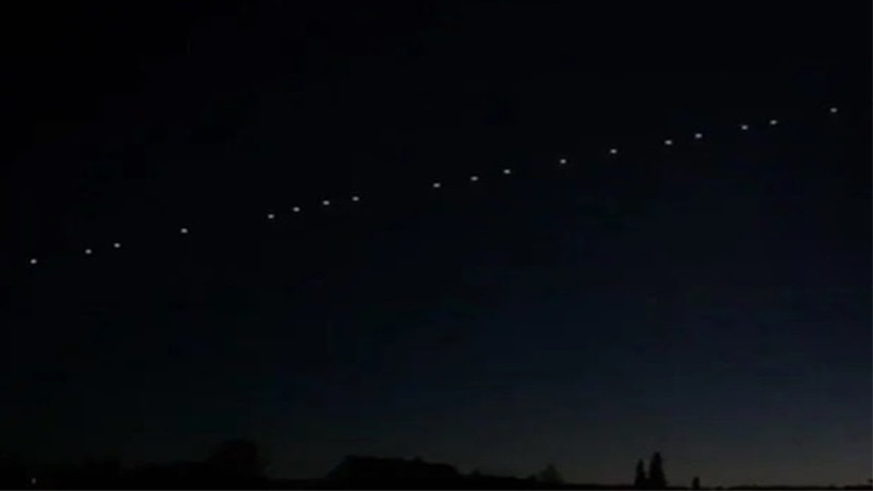 Geceyi aydınlatan ‘Starlink’ uyduları heyecanlandırdı