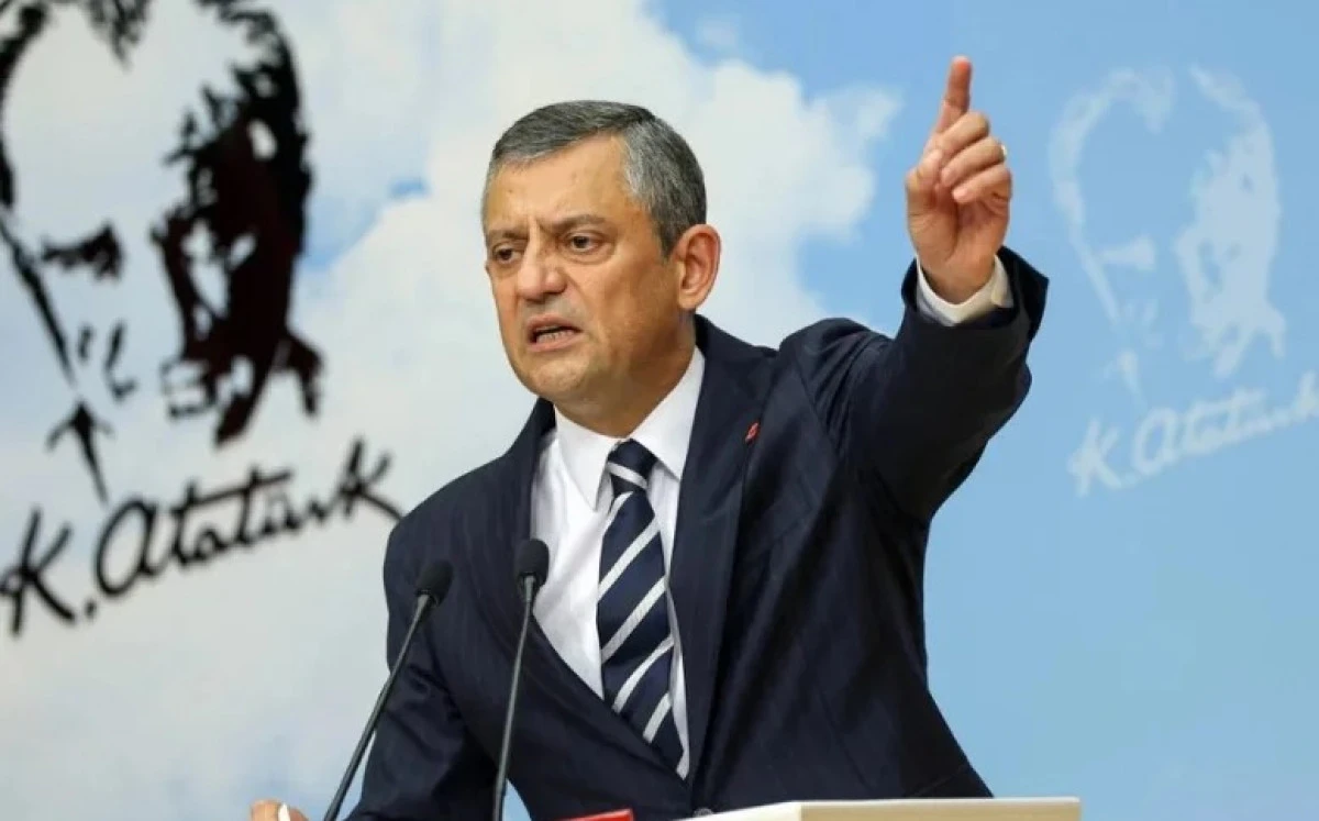 &Ouml;zel: &ldquo;CHP en ağır siyasi operasyonla karşı karşıya&rdquo;