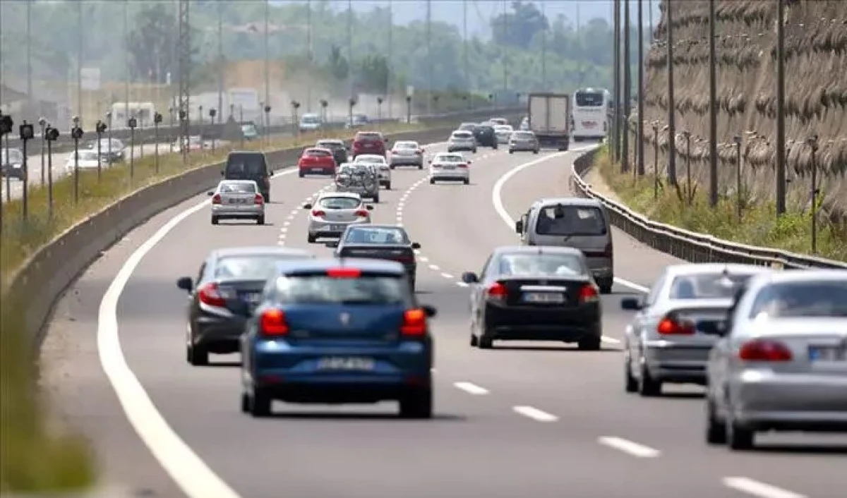 Trafik sigortasında yeni d&ouml;nem başlıyor: İyi s&uuml;r&uuml;c&uuml; &ouml;d&uuml;llendirilecek