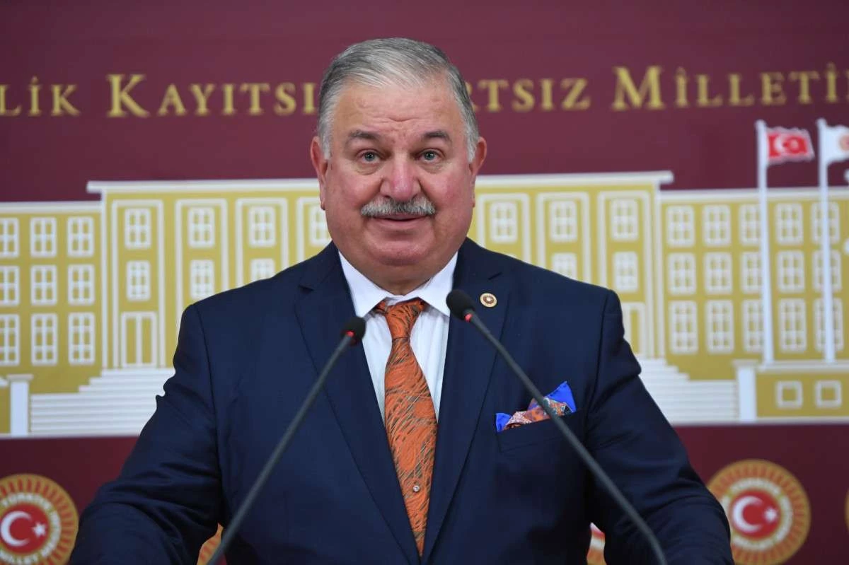Yeniden Refah Partili Bekin&rsquo;den Stelios Vakfı&rsquo;nın yardım teklifine tepki